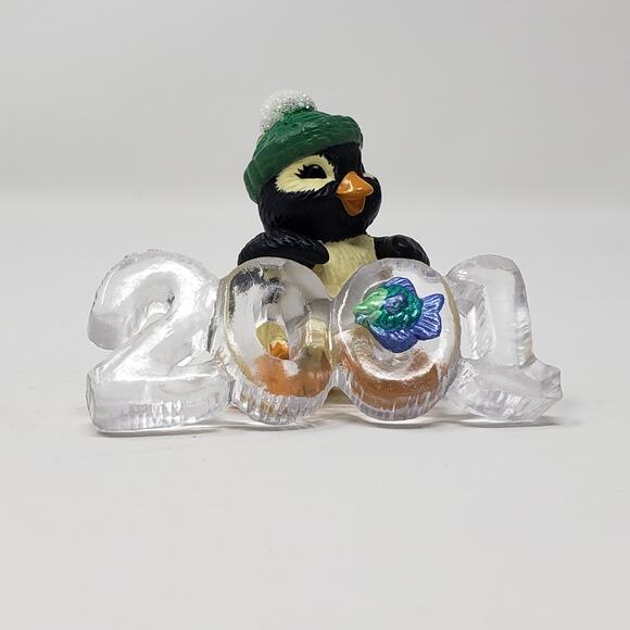 2001 Hallmark Cool Decade #2 Handcrafted Keepsake Christmas Holiday Ornament - Picture 4 of 9